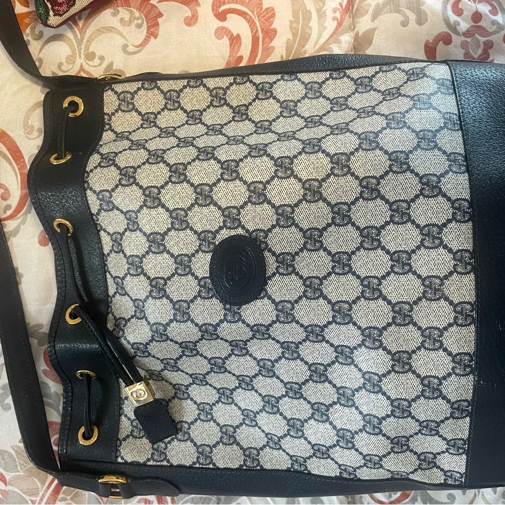 Authentic vintage Gucci Bucket bag